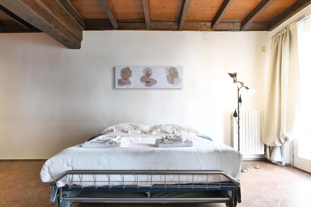 Mila Apartments Magenta Milan 0*,  Italy
